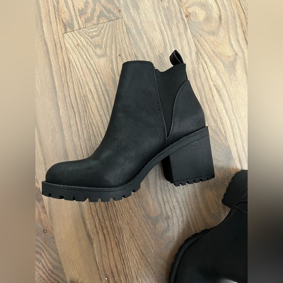 Dirty Laundry Women’s Black Heeled Chunky Ankle Boots - Size 6 - Picture 4 of 12